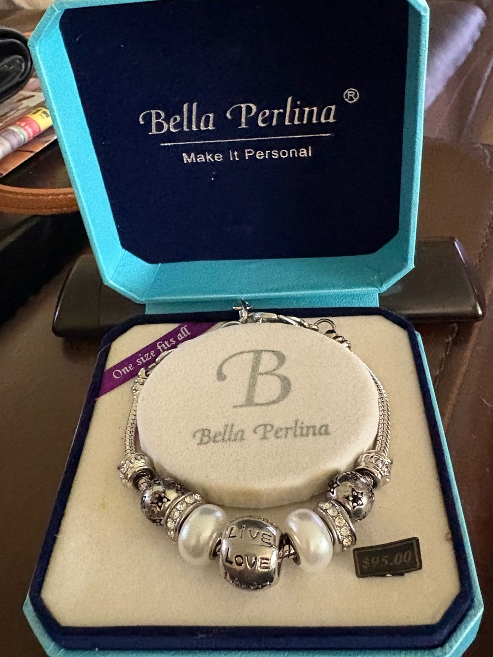 bella Perlina Silver 'Live Love' Bracelet with White Pearlescent Accents